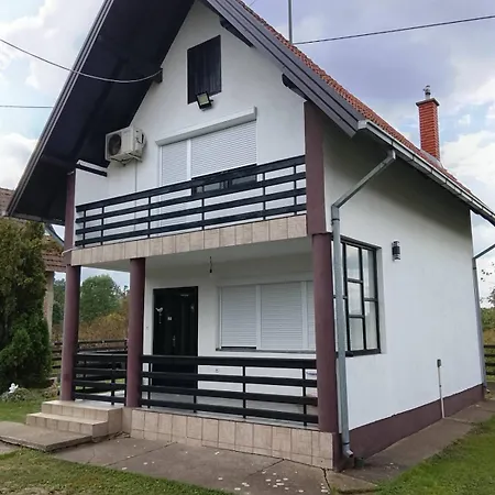Σπίτι διακοπών Vikendica Brvnicka Oaza Mir I Priroda Kraj Samca
